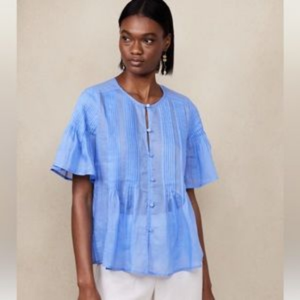 BANANA REPUBLIC Periwinkle Blue Pin Tucked Short Sleeve Blouse M - Picture 2 of 8